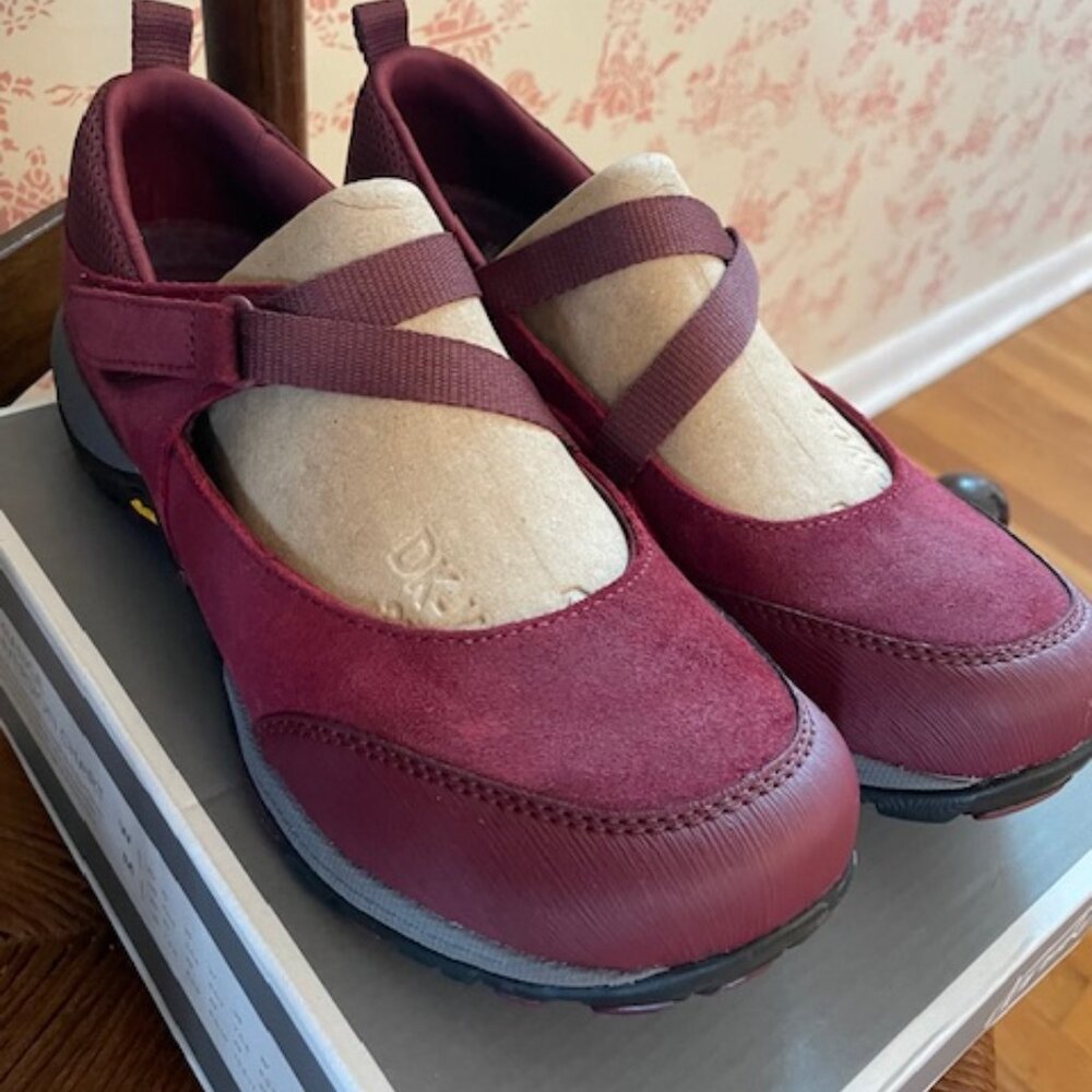 Dansko Primrose Mary Janes (new) size 38